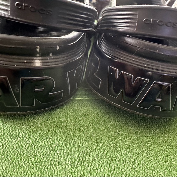 STAR WARS Black Crocs with Star Wars Charms M9 W11 (fit size 9W) - Picture 5 of 8